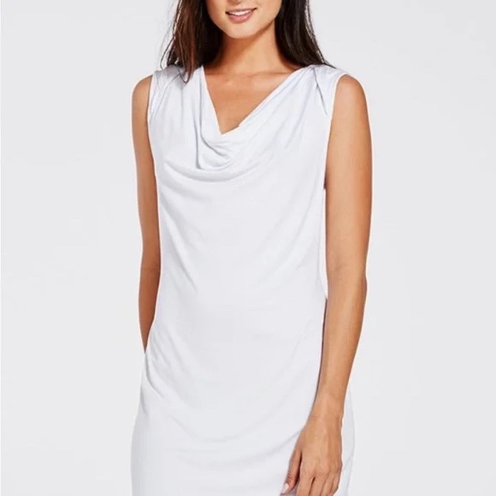 Fabletics Ivana Cover-Up
